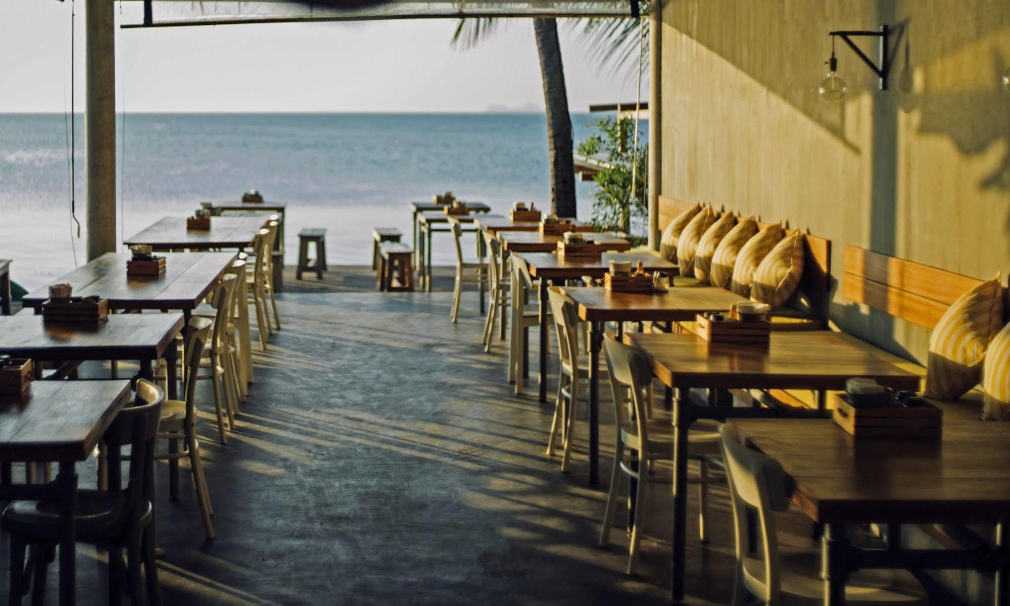Escape Beach Resort - Sha Extra Plus Certified Menam-part Kültér fotó